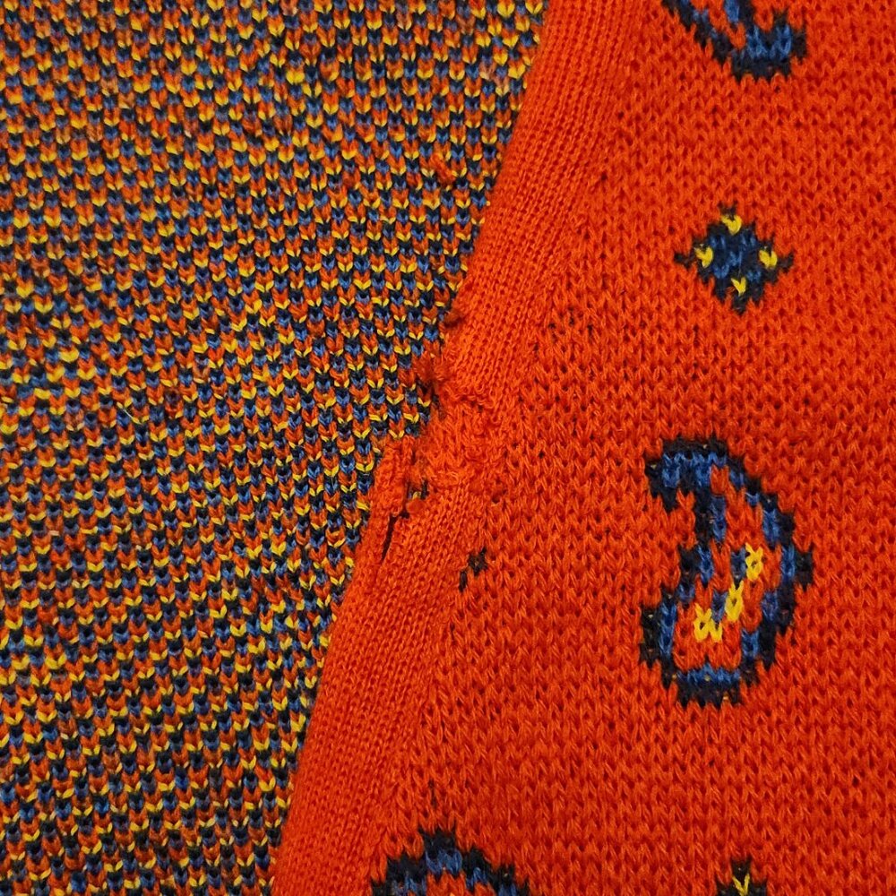 VINTAGE WOMENS PENDLETON CARDIGAN SWEATER VEST WITH PAISLEY PATTERN - Picture 6 of 9